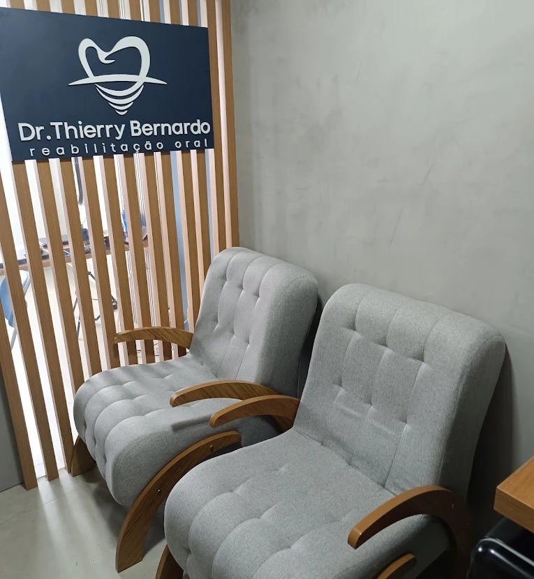Recepção do consultório do Dr. Thierry Bernardo, em São Cristóvão, Rio de Janeiro